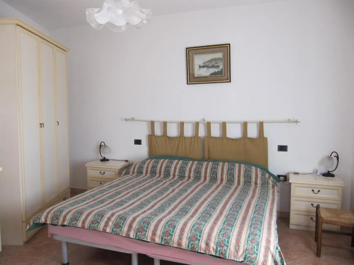 Bed and Breakfast Il Portico Uras 0*,