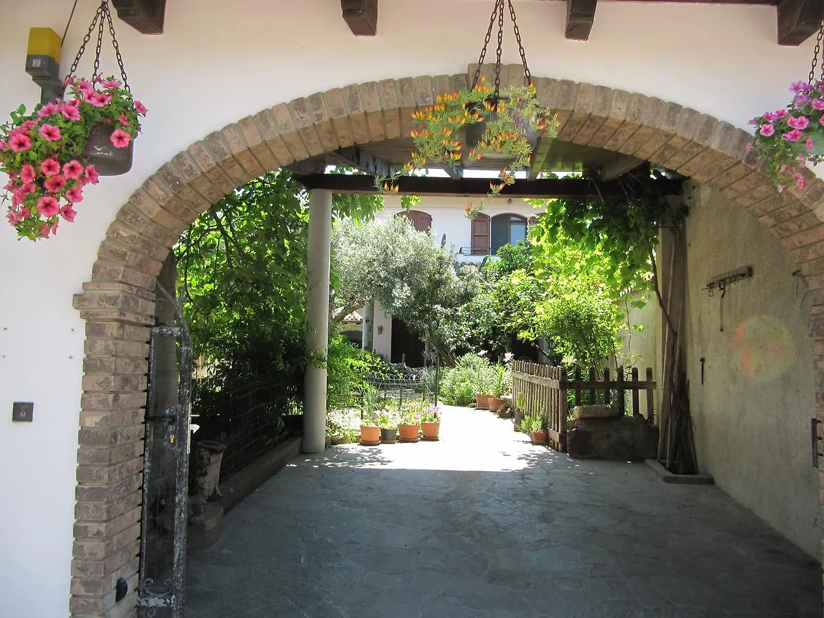 Bed and Breakfast Il Portico Uras 0*,