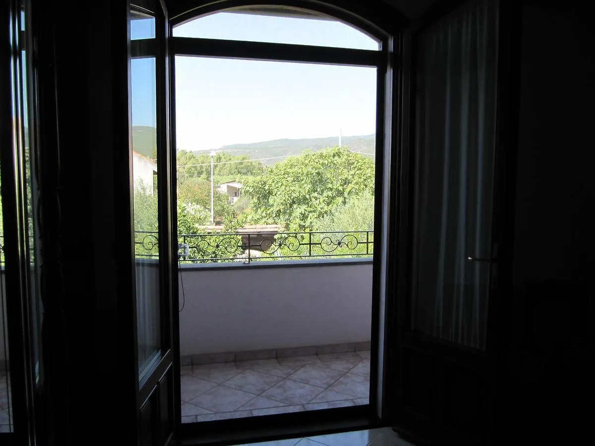 Bed & Breakfast Bed and Breakfast Il Portico Uras Italia