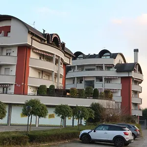 https://pier-capponi.italymilanhotels.net