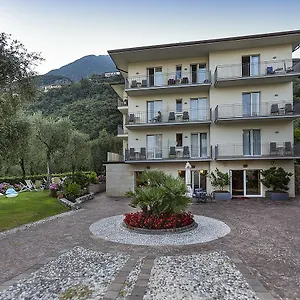 https://hotel-garni-orchidea.hotelinveneto.com